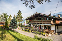 Staudachstubn-Sommer-Terrasse-Gastronomie